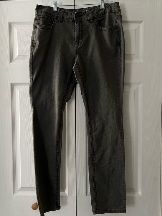 INC International Concepts Denim - LIKE NEW! Inc. Denim Regular Fit Skinny Leg Jeans